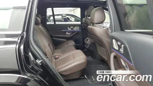 Mercedes-Benz GLS-Class 2022 — Photo 5/34