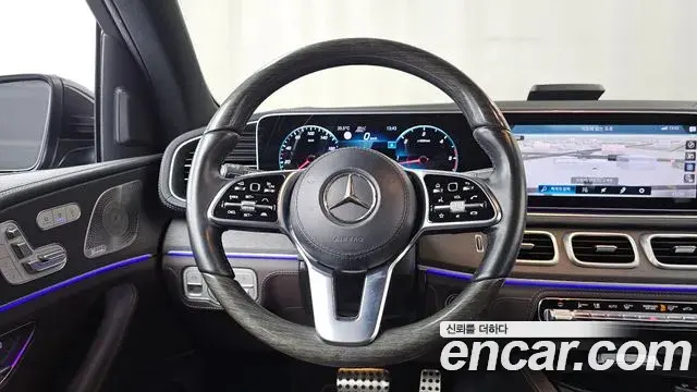 Mercedes-Benz GLS-Class 2022 — Photo 24/34