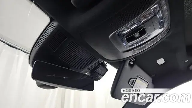 Mercedes-Benz GLS-Class 2022 — Photo 22/34
