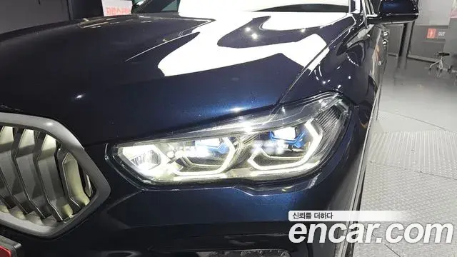 BMW X6 2021 — Photo 7/29
