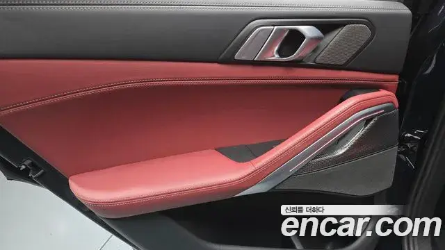 BMW X6 2021 — Photo 23/29