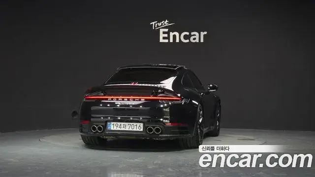 Porsche 911 2020 — Şəkil 28/31
