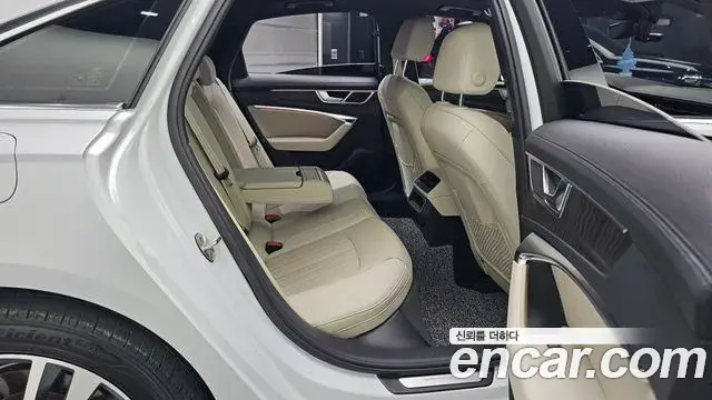 Audi A6 2023 — Photo 7/30