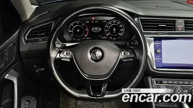 Volkswagen Tiguan Allspace 2018 — Photo 13/20