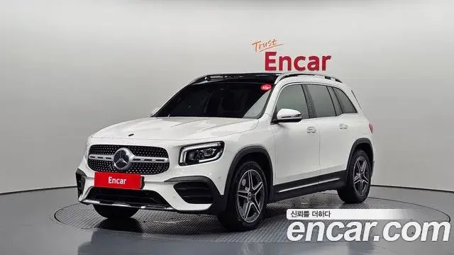 Mercedes-Benz GLB-Class 2021 — Фото 1/20