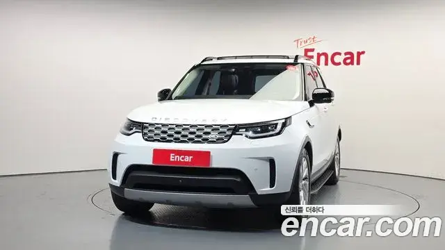 Land Rover Discovery 5 2024 — ფოტო 30/32