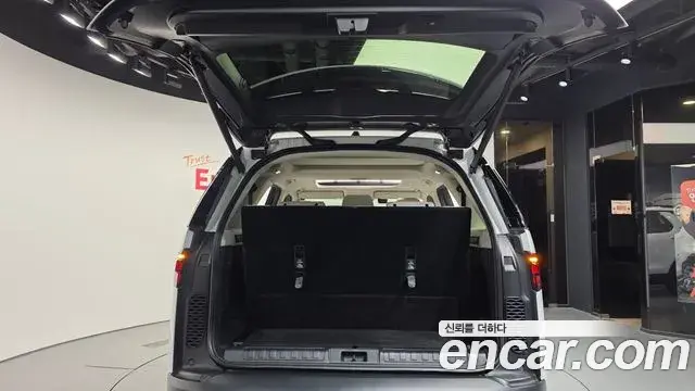 Land Rover Discovery 5 2024 — ფოტო 11/33
