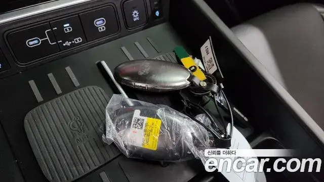 Hyundai Santa Fe 2024 — Photo 21/38