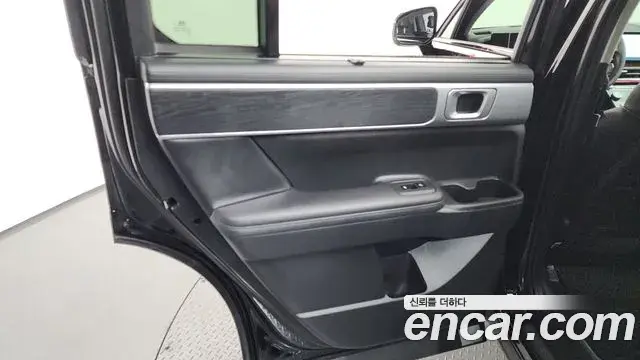 Hyundai Santa Fe 2024 — Photo 18/38