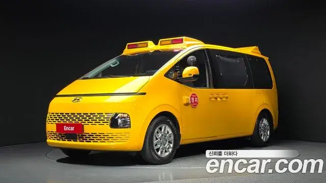 Hyundai Staria 2023 — Şəkil 14/34
