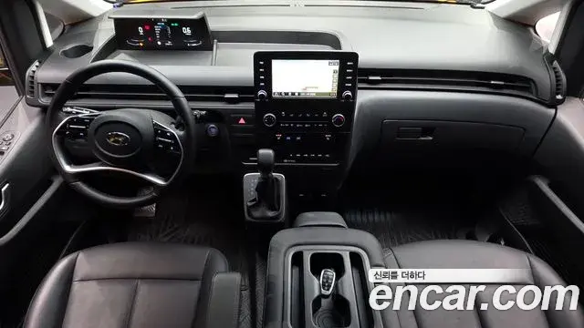 Hyundai Staria 2023 — Şəkil 26/34
