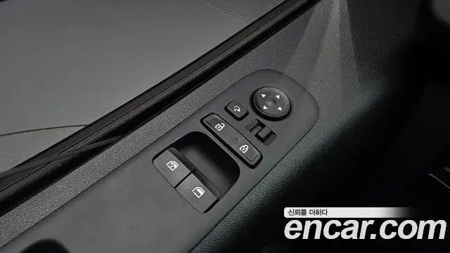 Hyundai Staria 2023 — Şəkil 28/34