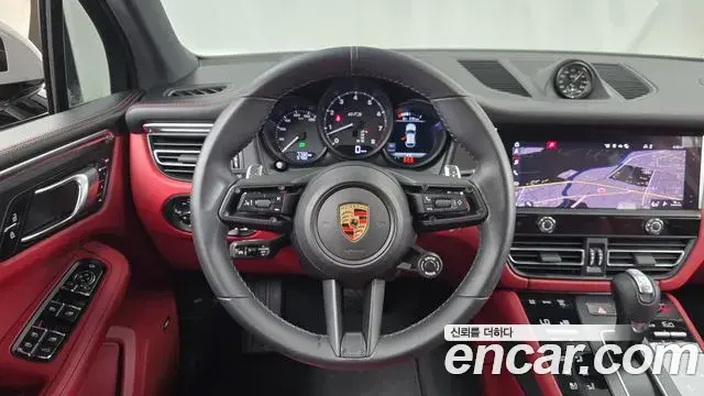 Porsche Macan 2024 — Şəkil 14/32
