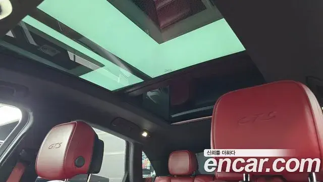 Porsche Macan 2024 — Şəkil 24/32