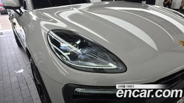 Porsche Macan 2024 — Şəkil 10/32