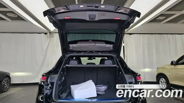 Porsche Cayenne 2025 — ფოტო 2/31