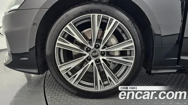 Audi A6 2023 — Photo 18/38
