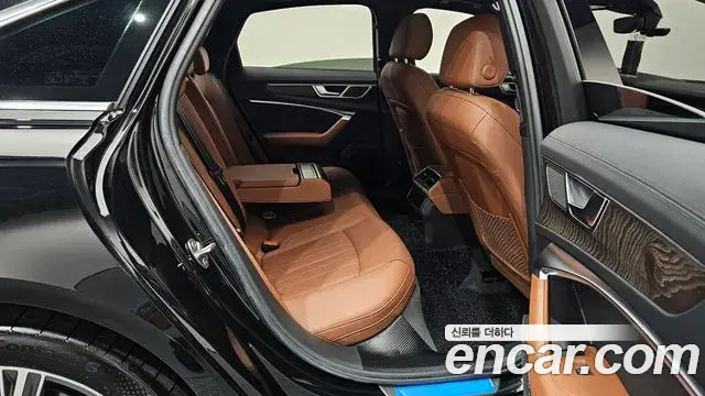 Audi A6 2023 — Photo 10/38