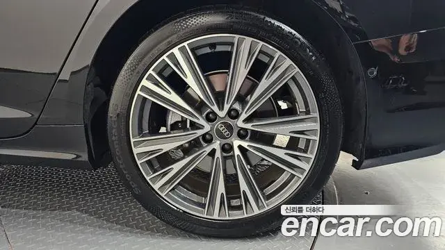 Audi A6 2023 — Photo 28/38