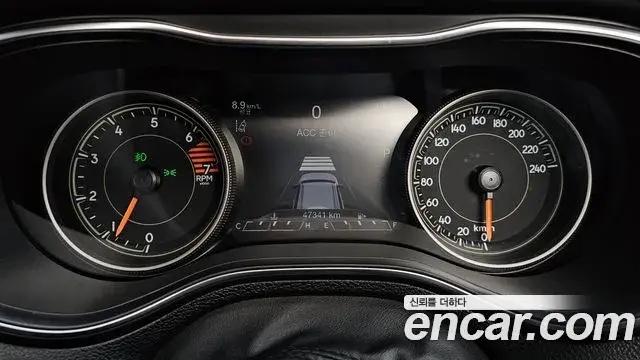 Jeep Cherokee 2020 — Şəkil 10/20