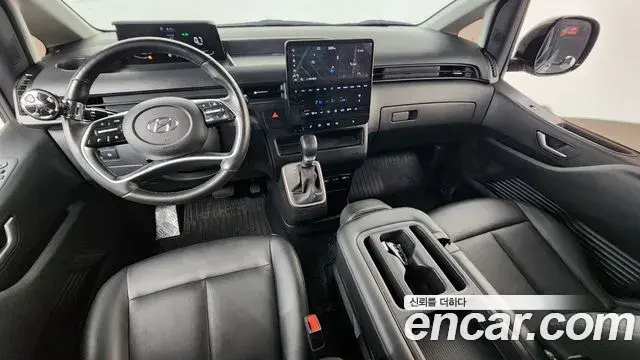 Hyundai Staria 2022 — Фото 7/20
