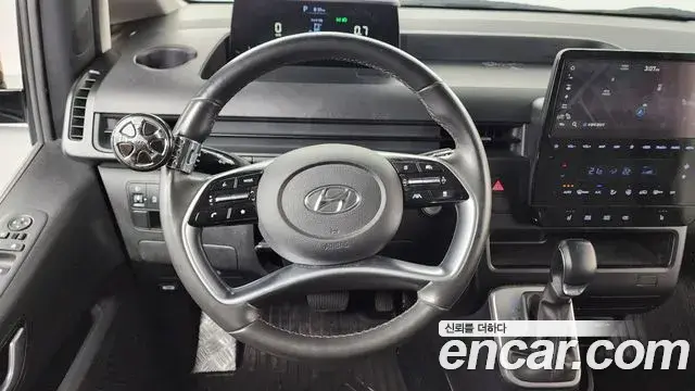Hyundai Staria 2022 — Фото 12/20