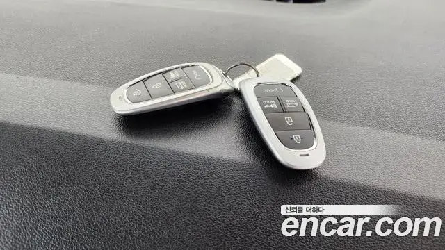 Hyundai Staria 2022 — Фото 19/20