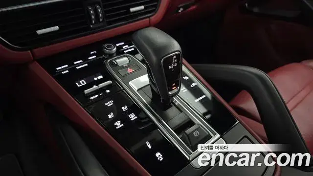 Porsche Cayenne 2022 — Фото 9/20