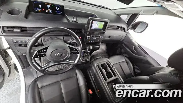 Hyundai Staria 2021 — Фото 7/20