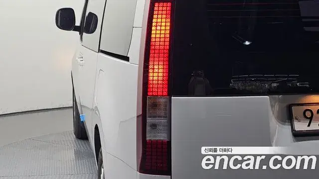 Hyundai Staria 2021 — Şəkil 13/30