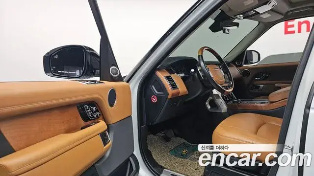 Land Rover Range Rover 2018 — Şəkil 25/31