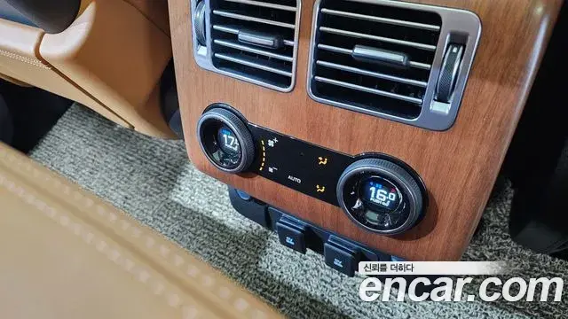 Land Rover Range Rover 2018 — Şəkil 17/31