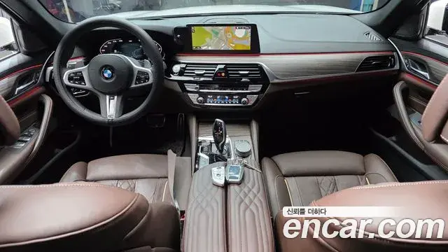 BMW 5 Series 2020 — ფოტო 4/31