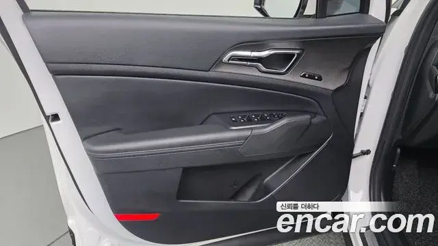Kia Sportage 2025 — Photo 6/36