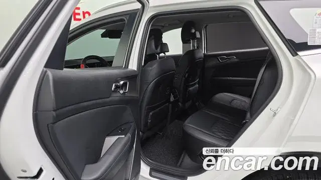 Kia Sportage 2025 — Photo 9/36