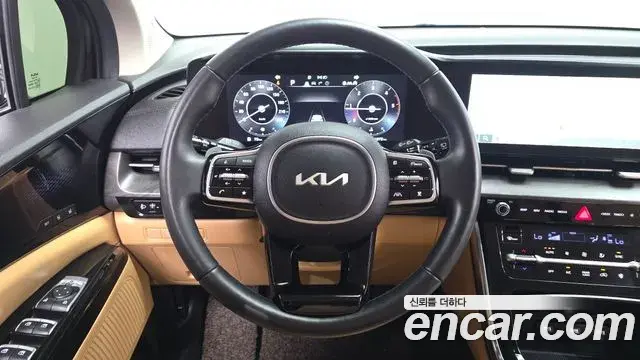 Kia Carnival 2022 — Photo 14/20