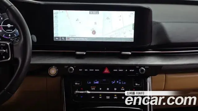 Kia Carnival 2022 — Photo 15/20