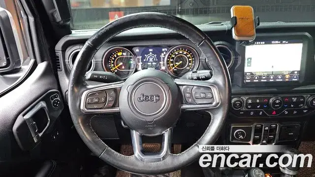 Jeep Wrangler 2019 — Фото 13/20