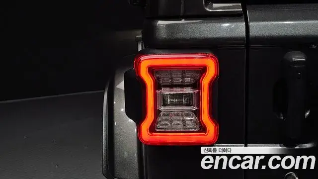 Jeep Wrangler 2019 — Şəkil 15/34