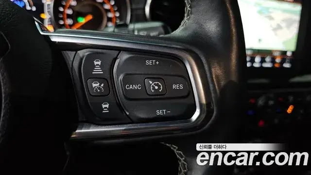 Jeep Wrangler 2019 — Şəkil 25/34