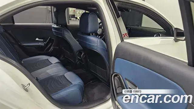 Mercedes-Benz A-Class 2020 — Фото 11/20