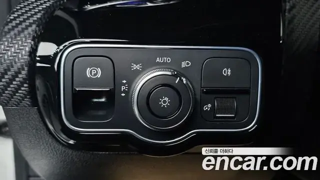 Mercedes-Benz A-Class 2020 — Фото 14/20