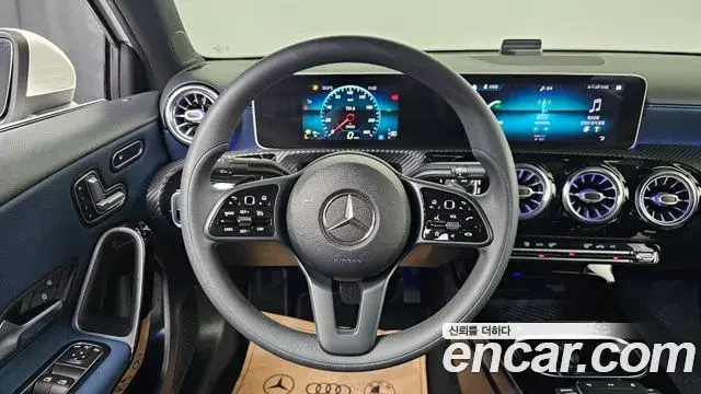 Mercedes-Benz A-Class 2020 — Фото 16/20