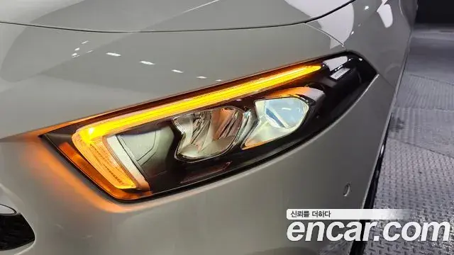 Mercedes-Benz A-Class 2020 — Photo 25/29