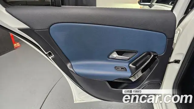 Mercedes-Benz A-Class 2020 — Photo 1/29