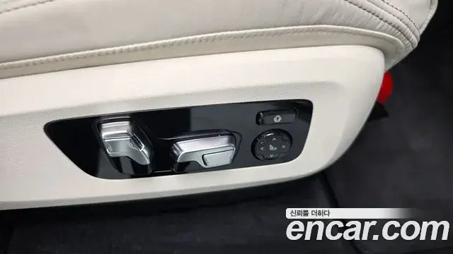 BMW X5 2025 — Photo 39/39
