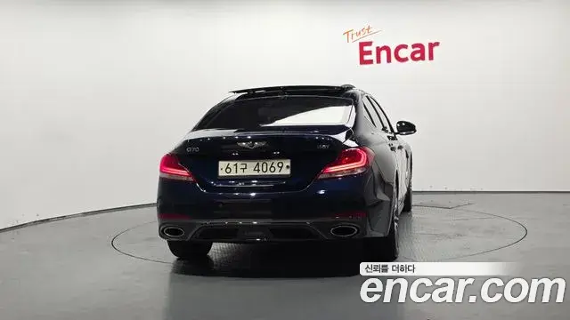 Genesis G70 2019 — ფოტო 8/39