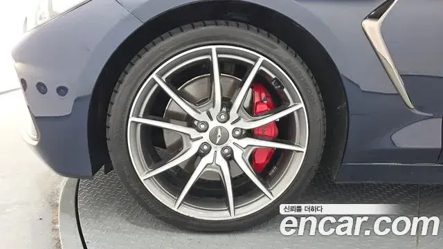 Genesis G70 2019 — ფოტო 14/39