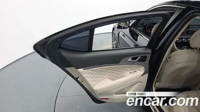 Genesis G70 2019 — ფოტო 15/39