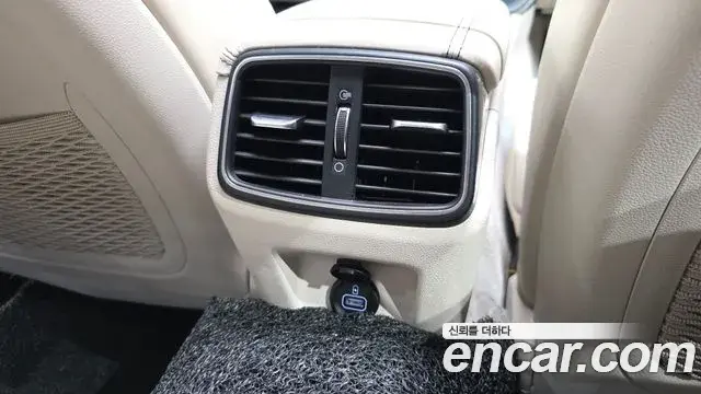 Genesis G70 2019 — ფოტო 26/39